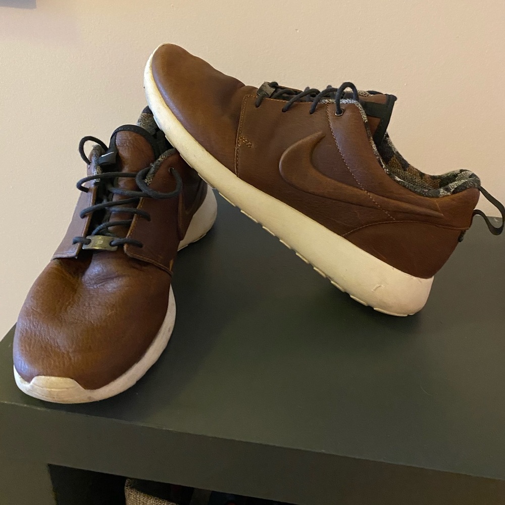 Custom leather Nike Roche Pendleton edition sz9